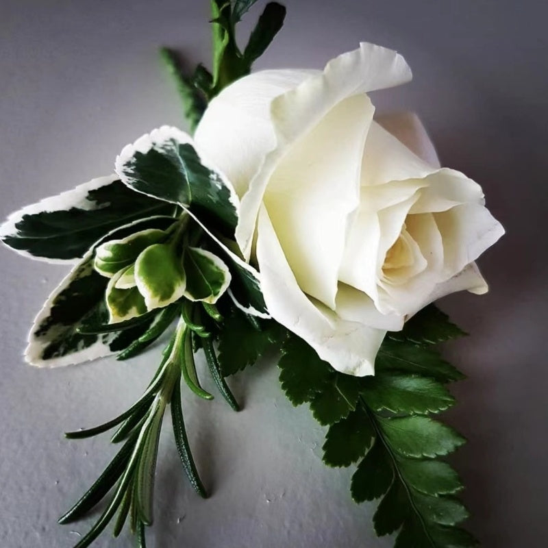 FH116: Boutonnières (Button Holes)